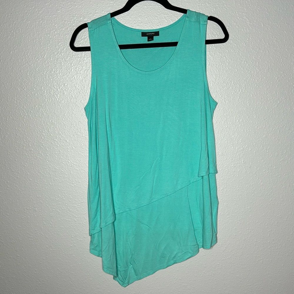 Large Alfani sleeveless blouse- flowy, stretchy